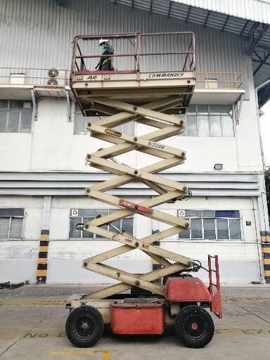 LINE_ALBUM_หลักสูตรรถกระเช้า X-Lift และ Boom Lift_250828_25.jpg - หลักสูตรรถกระเช้า X-Lift และ Boom Lift